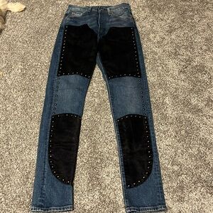 510 skinny levis high rise size 25/32.